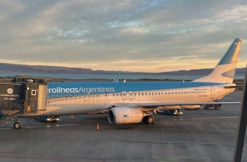 Aerolineas Argentina jet Ushuaia