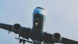 passenger plane landing