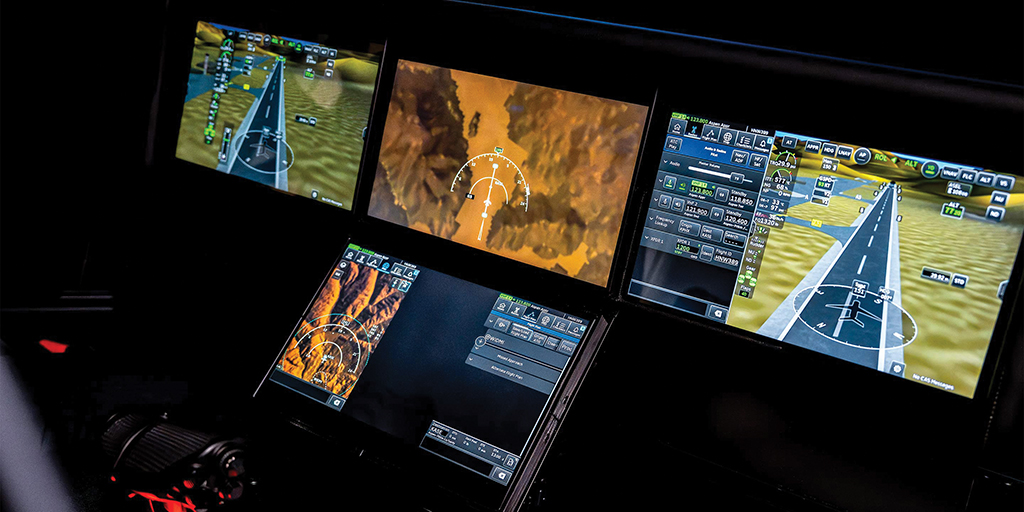 Four-screen flight management system
