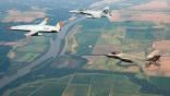 Stingray, F/A-18 and F-35 in formation